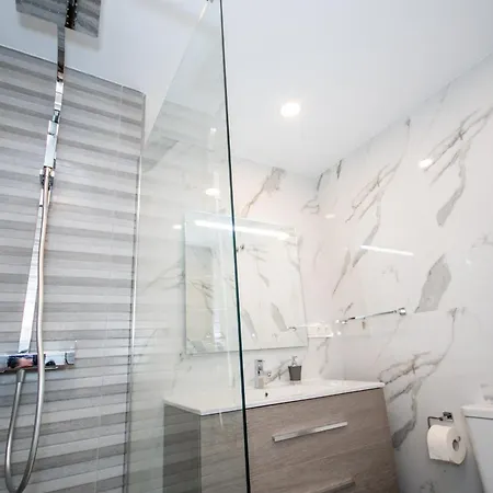 Cubo's Estudio Castillo De Santa Clara