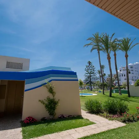 Cubo's Estudio Castillo De Santa Clara * Torremolinos