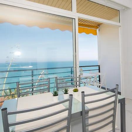 Cubo's Estudio Castillo De Santa Clara *