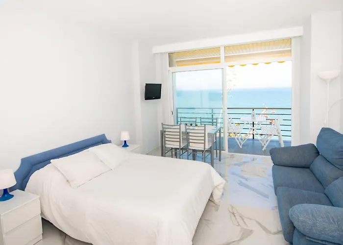 Cubo's Estudio Castillo De Santa Clara Apartamento Torremolinos