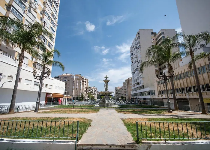 Cubo's Estudio Castillo De Santa Clara * Torremolinos