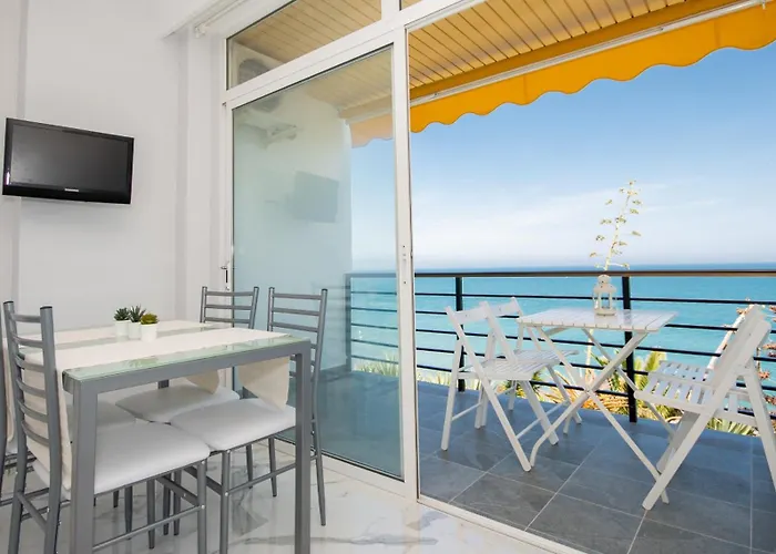 Cubo's Estudio Castillo De Santa Clara Apartamento Torremolinos