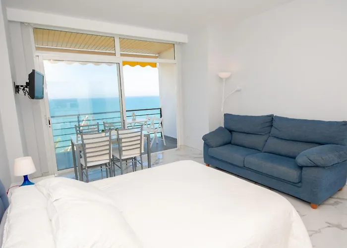 Apartamento Cubo's Estudio Castillo De Santa Clara