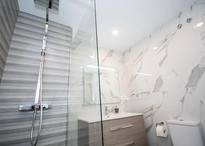 Cubo's Estudio Castillo De Santa Clara